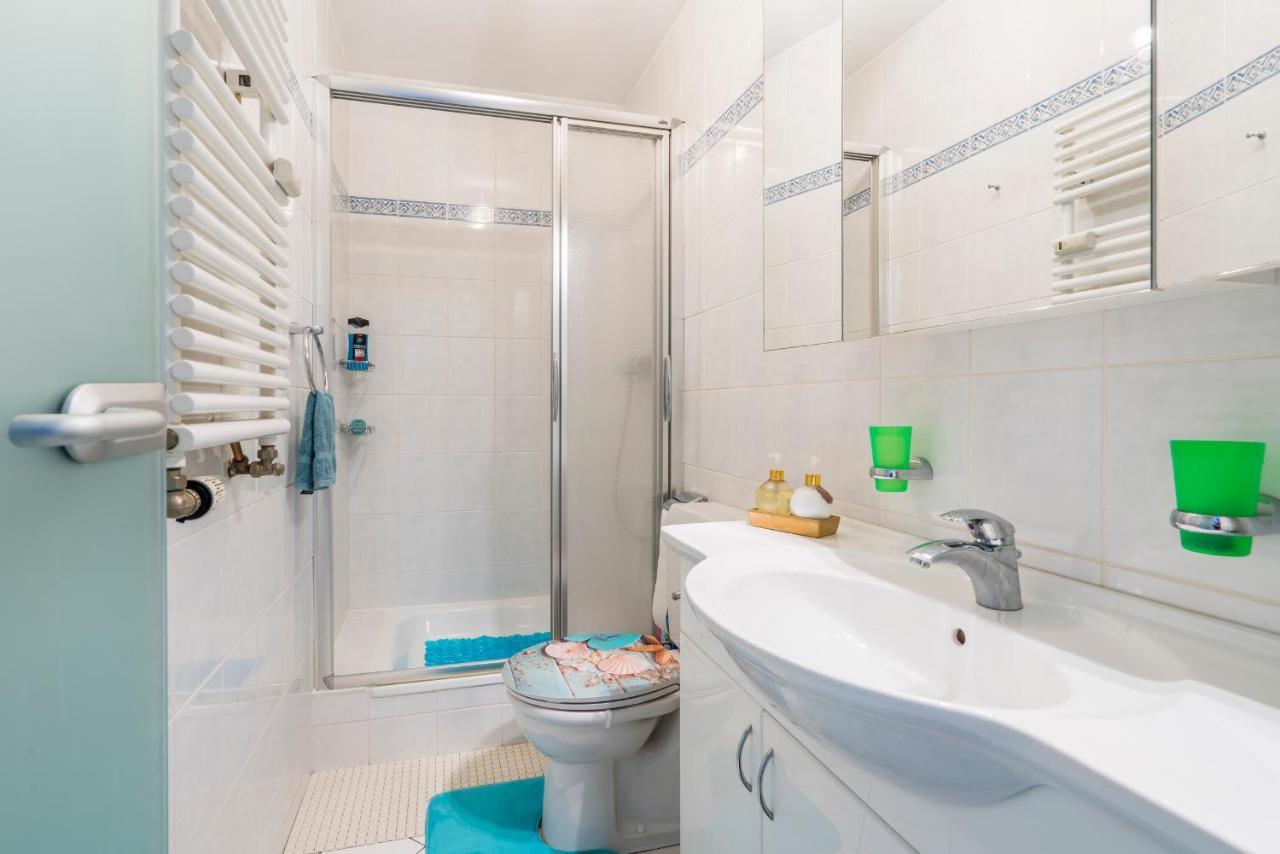 Luxueuze Vakantiestudio Met Zeezicht En Terras In Oostende Exterior foto