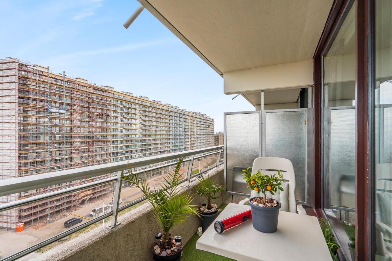 Luxueuze Vakantiestudio Met Zeezicht En Terras In Oostende Exterior foto